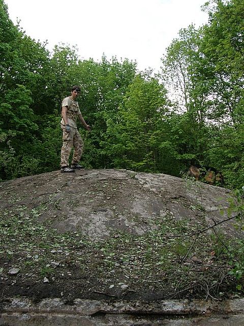 Чорні діри ракетних «точок» залишили у подарунок Якушинцям на сайті 20minut.ua Чорні діри ракетних «точок» залишили у подарунок Якушинцям, фото №2 на сайті 20minut.ua