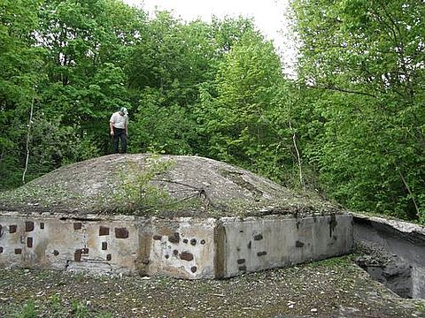 Чорні діри ракетних «точок» залишили у подарунок Якушинцям на сайті 20minut.ua Чорні діри ракетних «точок» залишили у подарунок Якушинцям, фото №3 на сайті 20minut.ua