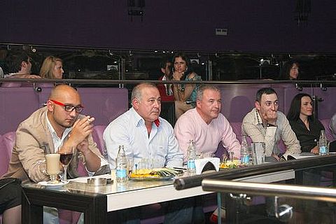 Конкурс пиджеев: "девчонки-зажигалки" и их go-go (ФОТО) на сайті 20minut.ua Конкурс пиджеев: "девчонки-зажигалки" и их go-go (ФОТО), фото №8 на сайті 20minut.ua