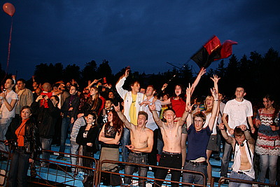 На “Шоу RIA-2010” у Тернополі через дощ прийшло менше людей, ніж зазвичай. Однак ті, хто прийшов, не пошкодували (ЩЕ ФОТО) на сайті 20minut.ua На “Шоу RIA-2010” у Тернополі через дощ прийшло менше людей, ніж зазвичай. Однак ті, хто прийшов, не пошкодували (ЩЕ ФОТО), фото №5 на сайті 20minut.ua