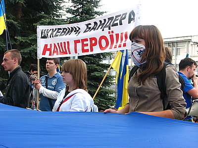 Тернопільські студенти створили Януковичу флот (ЩЕ ФОТО, ВІДЕО), фото №1 на сайті 20minut.ua