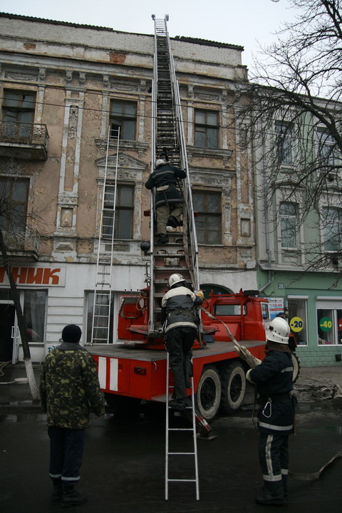 У Вінниці «Вогник» гасили – пожежники Соборну перекрили на сайті 20minut.ua У Вінниці «Вогник» гасили – пожежники Соборну перекрили, фото №11 на сайті 20minut.ua