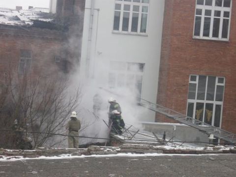 У Вінниці «Вогник» гасили – пожежники Соборну перекрили на сайті 20minut.ua У Вінниці «Вогник» гасили – пожежники Соборну перекрили, фото №3 на сайті 20minut.ua