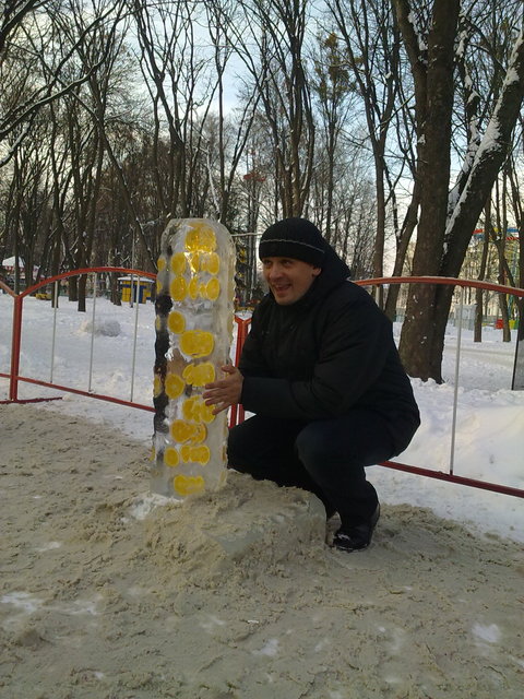 Вінничани зустрічають новий рік біля головної ялинки, фото №13 на сайті 20minut.ua