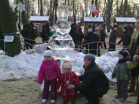 Вінничани зустрічають новий рік біля головної ялинки, фото №17 на сайті 20minut.ua