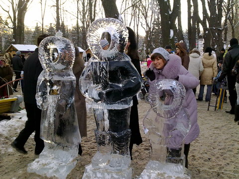 Вінничани зустрічають новий рік біля головної ялинки, фото №8 на сайті 20minut.ua