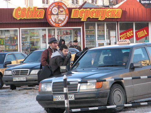 В Тернополі міліція з іноземцями не розмовляє, а швидка до них не їде, фото №3 на сайті 20minut.ua