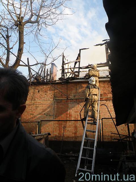 Пожежа у Вінниці залишила без даху три родини, фото №1 на сайті 20minut.ua