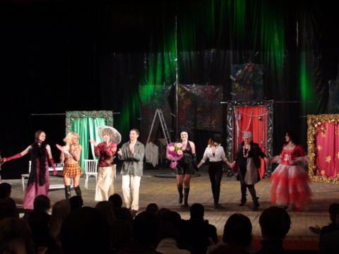 В Житомире с аншлагом прошла эротическая комедия "Осторожно - женщины!", фото №23 на сайті 20minut.ua