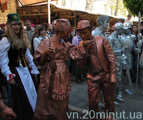 Открыли первый памятник украинскому пивовару на сайті 20minut.ua Открыли первый памятник украинскому пивовару, фото №5 на сайті 20minut.ua