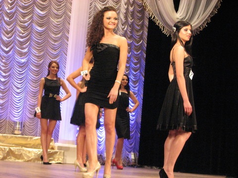 Титул "СтудМіс Тернопільщини-2011" виборола 19-річна спортсменка на сайті 20minut.ua Титул "СтудМіс Тернопільщини-2011" виборола 19-річна спортсменка, фото №8 на сайті 20minut.ua