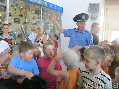 Хмельницьких дітей вчили стріляти та водити байки, фото №17 на сайті vsim.ua