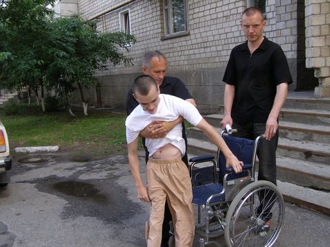 У Вінниці інваліду дали автомобіль... розбитий в аварії, фото №3 на сайті 20minut.ua