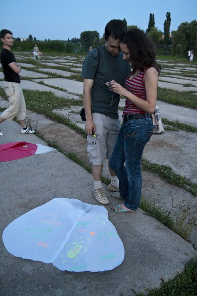 У Вінниці запустили небесні ліхтарики на сайті 20minut.ua У Вінниці запустили небесні ліхтарики, фото №8 на сайті 20minut.ua