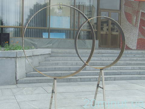 В Житомирі ковалі з усієї України кували щастя та боролися з негодою на сайті 20minut.ua В Житомирі ковалі з усієї України кували щастя та боролися з негодою, фото №3 на сайті 20minut.ua