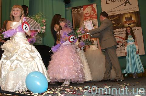 Валерія Гаврилова стала «міні-міс Житомир 2011», фото №2 на сайті 20minut.ua