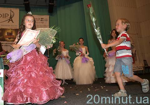 Валерія Гаврилова стала «міні-міс Житомир 2011», фото №4 на сайті 20minut.ua