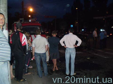 Авария на перекрестке Пирогова и 30-летия Победы , фото №13 на сайті 20minut.ua