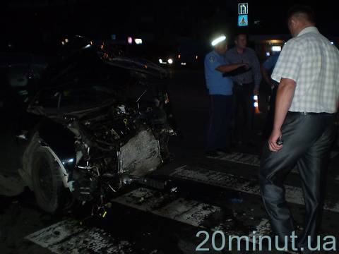 Авария на перекрестке Пирогова и 30-летия Победы , фото №2 на сайті 20minut.ua