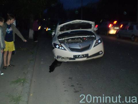 Авария на перекрестке Пирогова и 30-летия Победы , фото №4 на сайті 20minut.ua