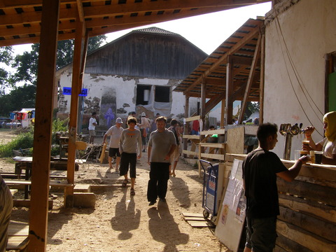 На «АртПолі-2011» згадували Воробіївку і зітхали, фото №2 на сайті 20minut.ua