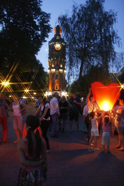 В небе Винницы летает НЛО. Или чье-то счастье на сайті 20minut.ua В небе Винницы летает НЛО. Или чье-то счастье, фото №7 на сайті 20minut.ua