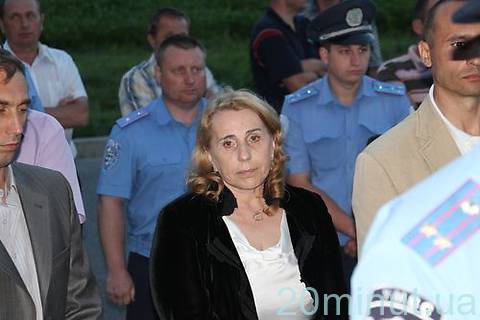 Війна за Nemiroff: розбиті двері, кров на сходах. Шестеро поранених в лікарні…  на сайті 20minut.ua Війна за Nemiroff: розбиті двері, кров на сходах. Шестеро поранених в лікарні… , фото №6 на сайті 20minut.ua