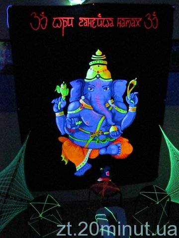 Житомирський художник Ant Ti розвиває в місті флюоромистецтво, фото №1 на сайті 20minut.ua