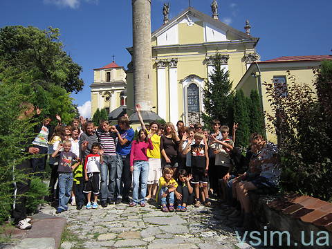 Діти-сироти Хмельниччини побували на екскурсії в Кам’янці, фото №4 на сайті vsim.ua