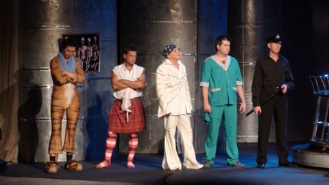 Донецькі шахтарі влаштували для житомирянок еротичне стриптиз шоу. ВИДЕО. ФОТО на сайті 20minut.ua Донецькі шахтарі влаштували для житомирянок еротичне стриптиз шоу. ВИДЕО. ФОТО, фото №5 на сайті 20minut.ua