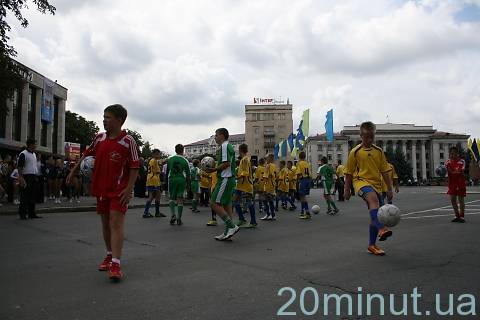 Спортсмени Житомира провели олімпійський урок в центрі міста, фото №3 на сайті 20minut.ua