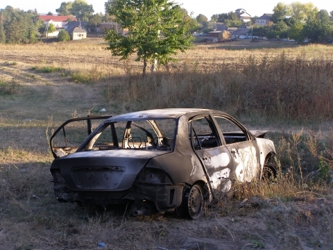 Убивав таксиста і спалив його машину 17-річний хлопець, фото №2 на сайті 20minut.ua