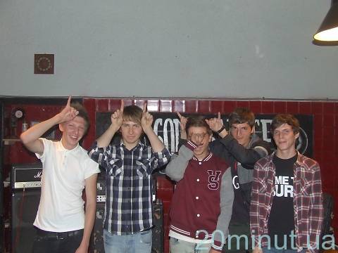Угорська група "Torn from Earth" порвала житомирську публіку на сайті 20minut.ua Угорська група "Torn from Earth" порвала житомирську публіку, фото №1 на сайті 20minut.ua