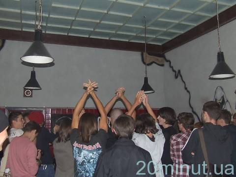 Угорська група "Torn from Earth" порвала житомирську публіку на сайті 20minut.ua Угорська група "Torn from Earth" порвала житомирську публіку, фото №10 на сайті 20minut.ua