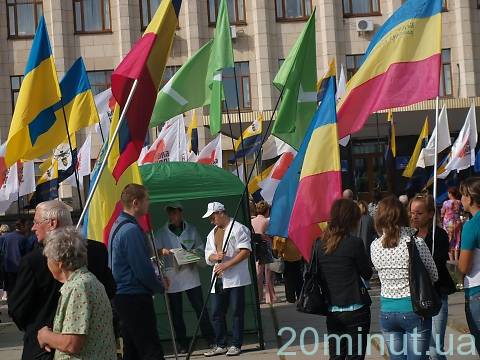 В центрі Житомира мітингують всі проти всього, фото №1 на сайті 20minut.ua