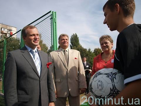 В Житомирі відкрили дитячий споривний майдначик вартістю чверть мільйона, фото №7 на сайті 20minut.ua