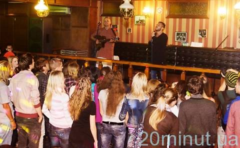 Винница тешилась в объятьях акустического Сансея, фото №1 на сайті 20minut.ua