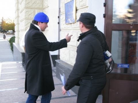 У хмельницькому Будинку рад поселили молодят (ОНОВЛЕНО), фото №1 на сайті vsim.ua