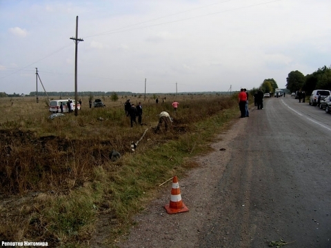 В ДТП на автодороге Новоград-Волынский - Староконстантинов погибло три человека, фото №6 на сайті 20minut.ua