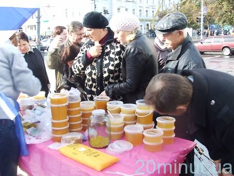 В Житомирі відкрився триденний Покровський ярмарок на сайті 20minut.ua В Житомирі відкрився триденний Покровський ярмарок, фото №9 на сайті 20minut.ua