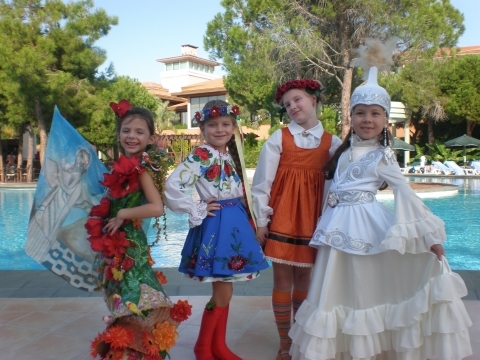 Восьмирічна тернополянка Яна Сорока серед світових красунь, фото №7 на сайті 20minut.ua