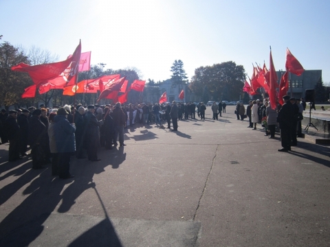 Комуністи святкують річницю Жовтневої революції, фото №12 на сайті vsim.ua