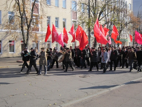 Комуністи святкують річницю Жовтневої революції, фото №3 на сайті vsim.ua