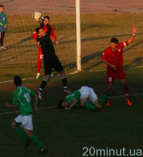 Присутність влади не допомогла вінницькій «Ниві» перемогти на сайті 20minut.ua Присутність влади не допомогла вінницькій «Ниві» перемогти, фото №21 на сайті 20minut.ua