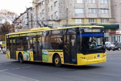 Тролейбуси Житомира нагадуватимуть про правила електробезпеки, фото №3 на сайті 20minut.ua