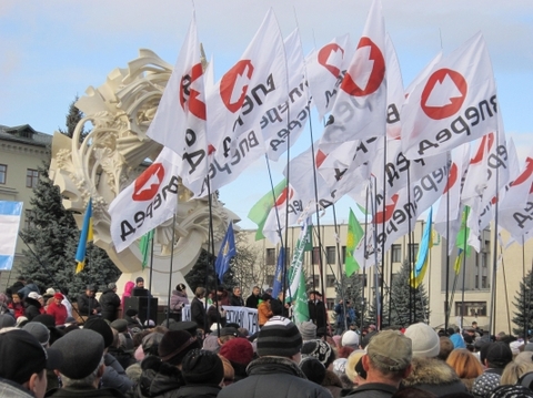 У Хмельницькому сварились підприємці і влада: губернатора закидали яйцями (ОНОВЛЕНО), фото №11 на сайті vsim.ua
