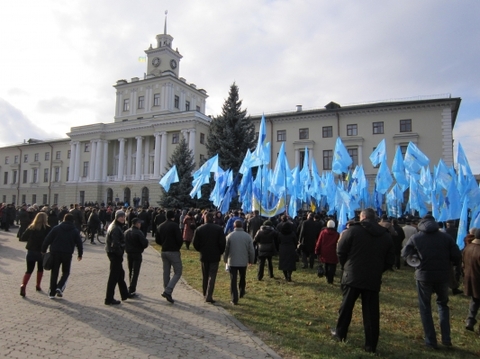 У Хмельницькому сварились підприємці і влада: губернатора закидали яйцями (ОНОВЛЕНО), фото №17 на сайті vsim.ua