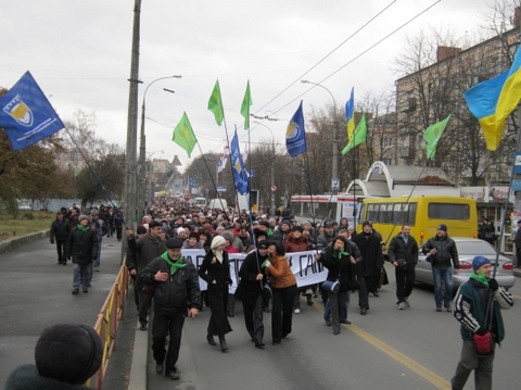 У Хмельницькому сварились підприємці і влада: губернатора закидали яйцями (ОНОВЛЕНО), фото №4 на сайті vsim.ua
