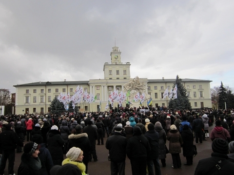 У Хмельницькому сварились підприємці і влада: губернатора закидали яйцями (ОНОВЛЕНО), фото №8 на сайті vsim.ua