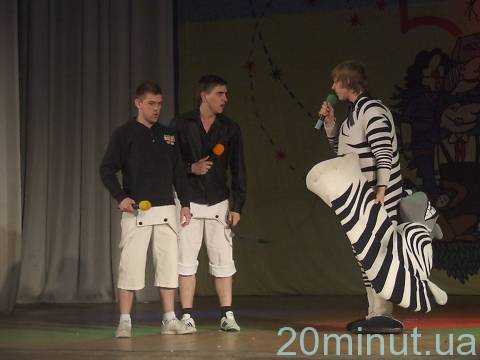 В Житомирі кубок фестивалю "Жарт 2011" виграли дівчата з військового інституту , фото №9 на сайті 20minut.ua